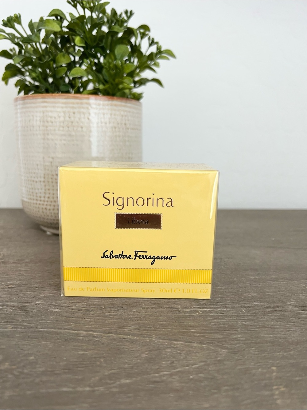 Salvatore Ferragamo Signorina Liberia Perfume 1.0 fl oz  NWT